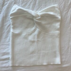 White knitted strapless top